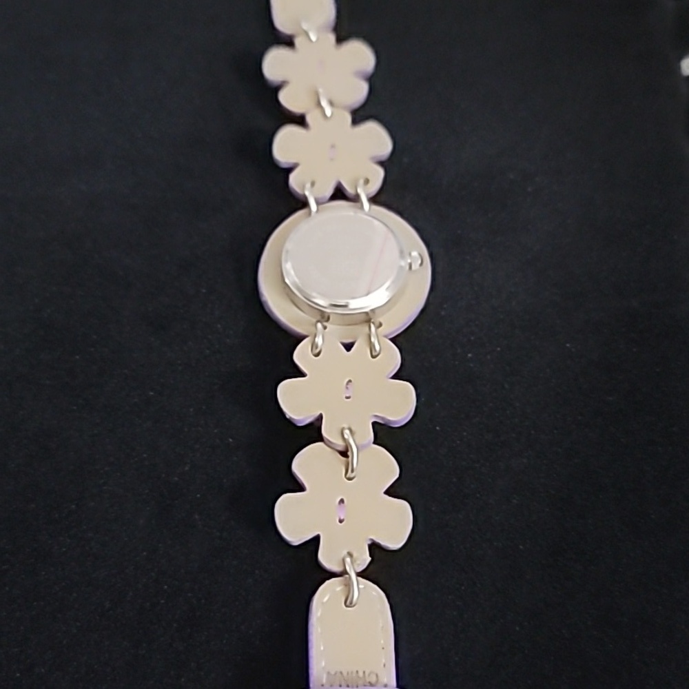 Kids / Womens Faded Glory Purple Floral Watch - Picture 5 of 6